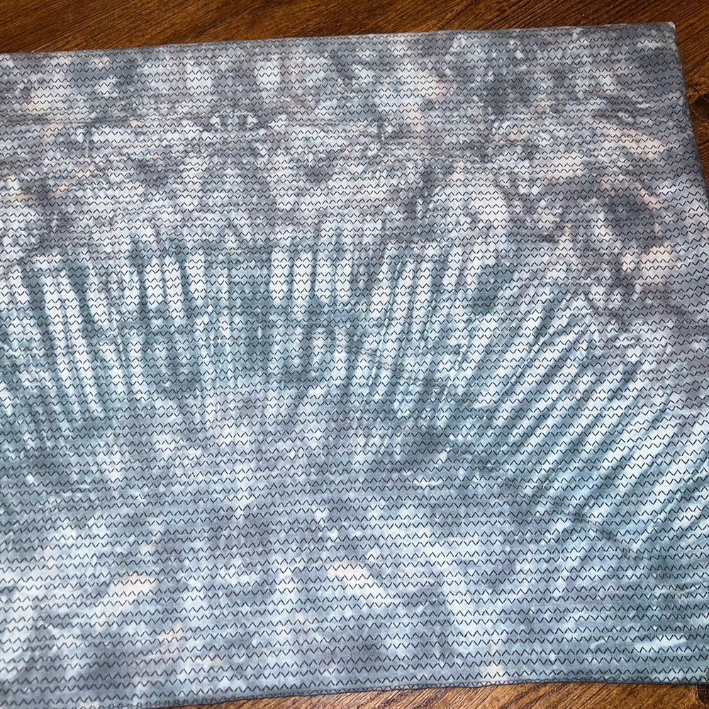 Room Essentials Blue, Green Gray Patterned Single Pillowcase Full Size - Picture 2 of 7